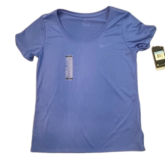 NWT*Nike Scooped Neck T-Shirt - Picture 1 of 6